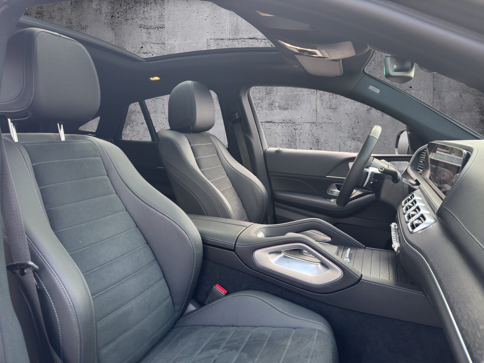 Mercedes-Benz GLE 450 d 4M AMG+NIGHT+AHK+DISTRO+PANO+BURM+KEYL