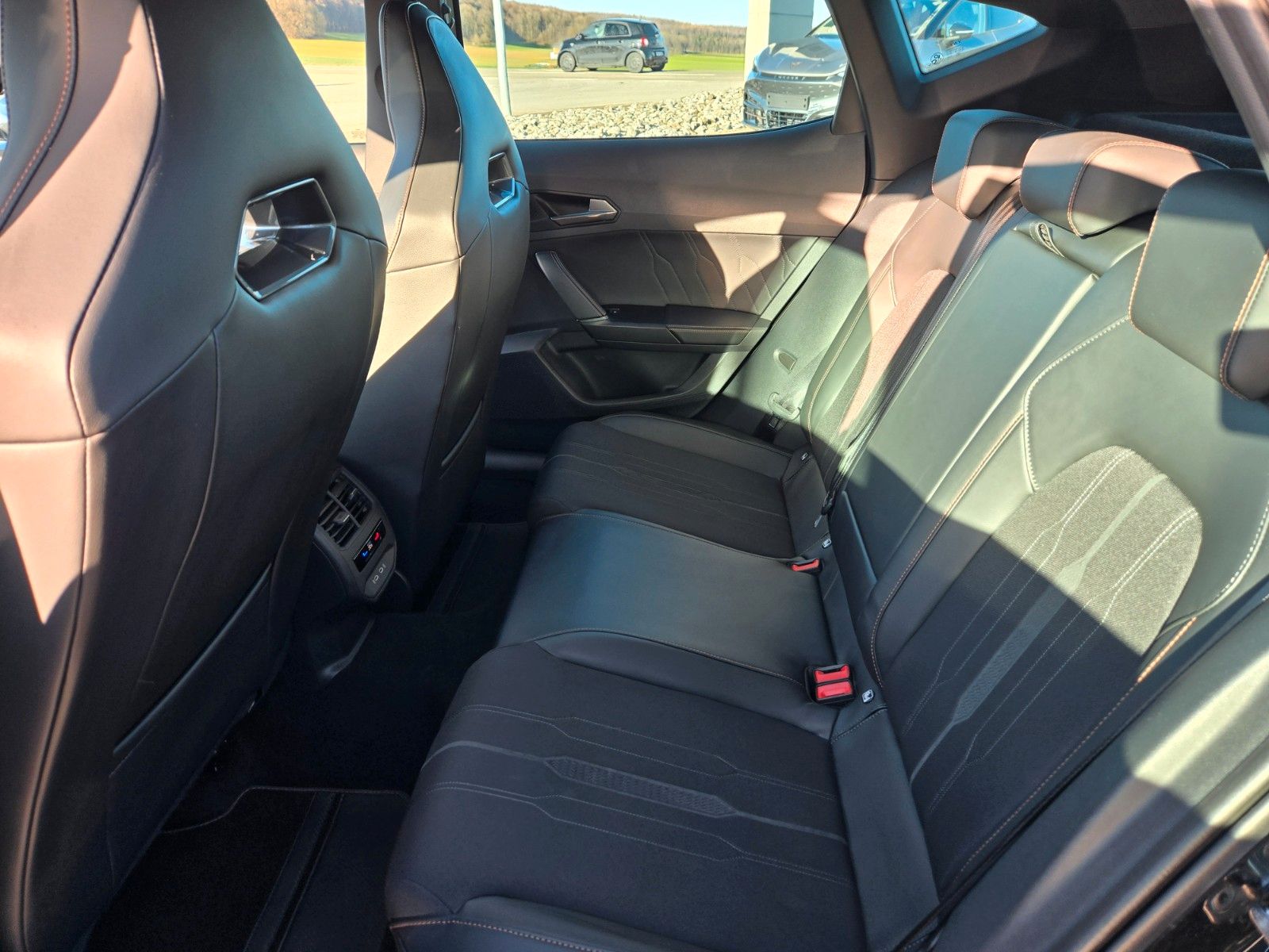 Cupra Formentor VZ e-Hybrid (245PS) / AHK / Paket XL