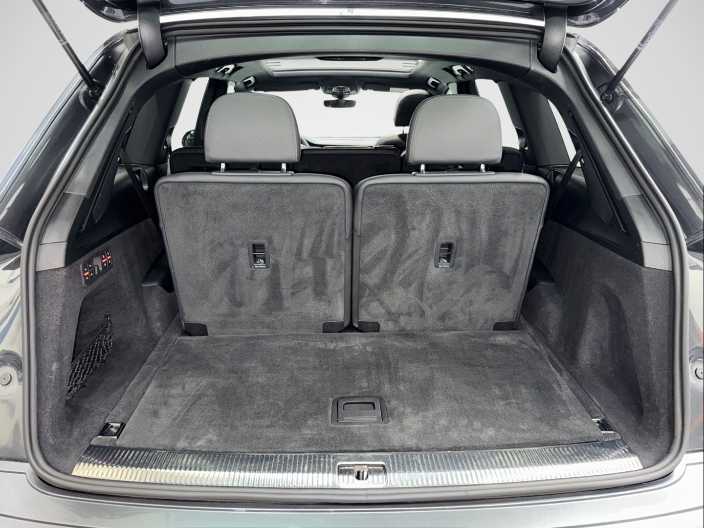 Audi Q7 3.0TDI 50 QU COMP PLUS 7SITZER BLACK PANO AHK