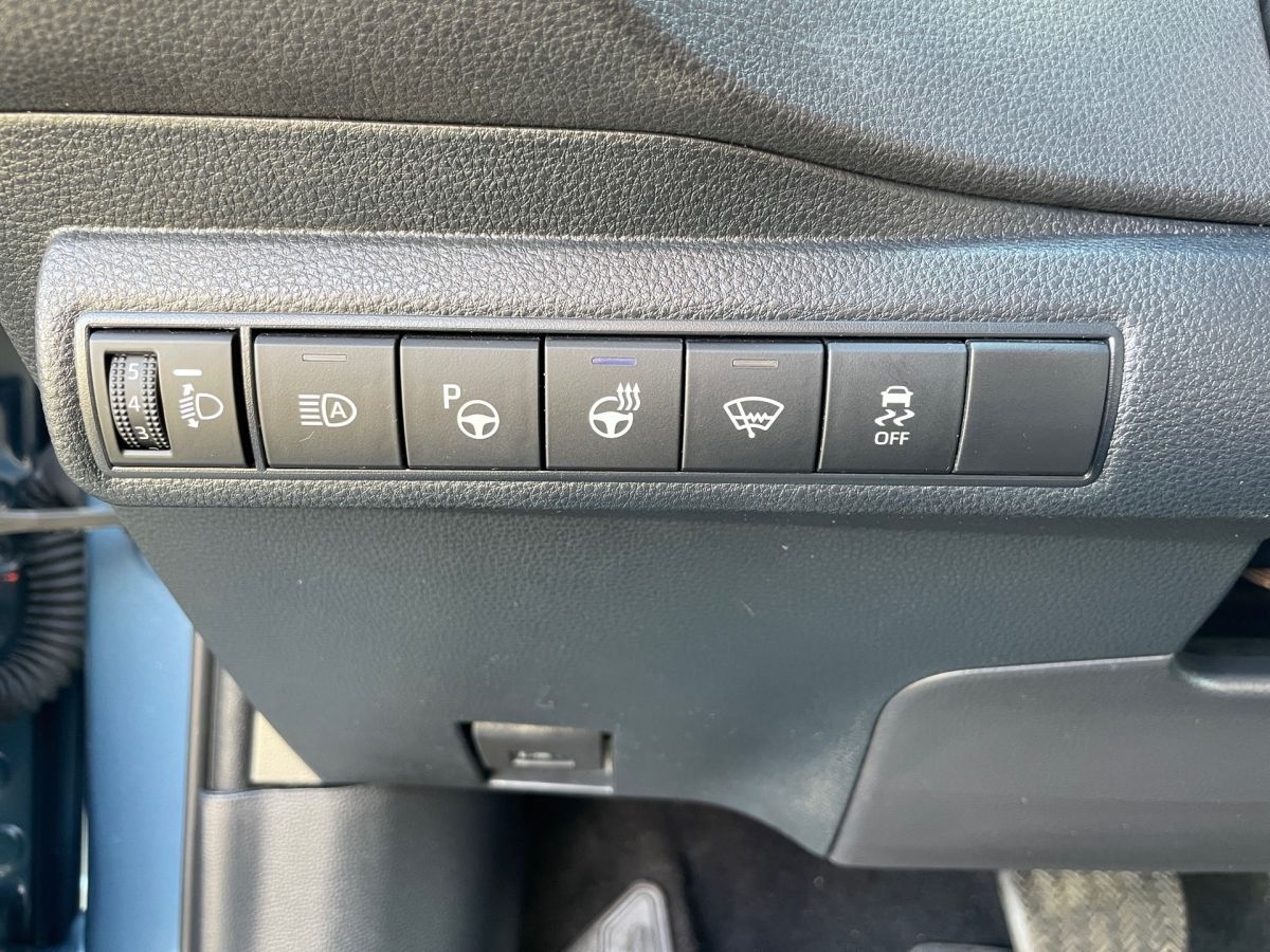 Toyota Corolla Touring Sports Hybrid - Samsaru's Car Outlet