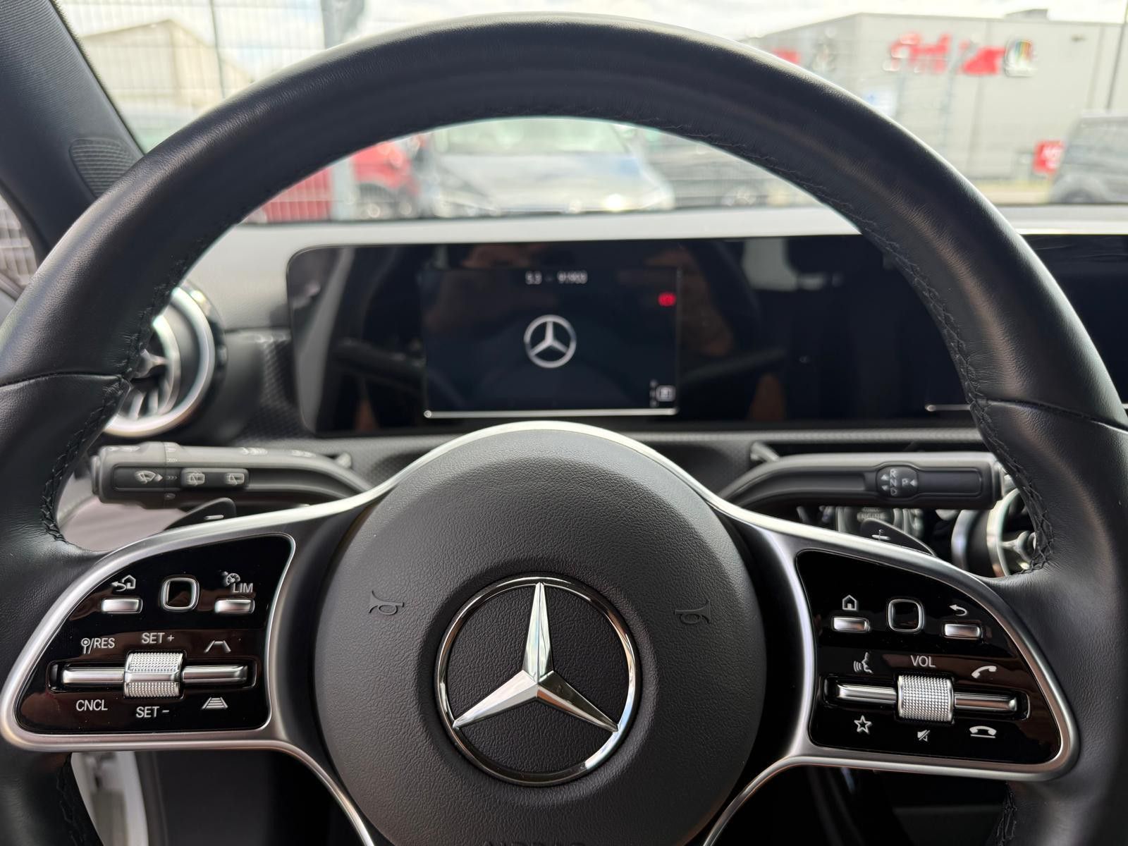 Mercedes-Benz A 200 7G-DTC Advanced - Samsaru's Car Outlet