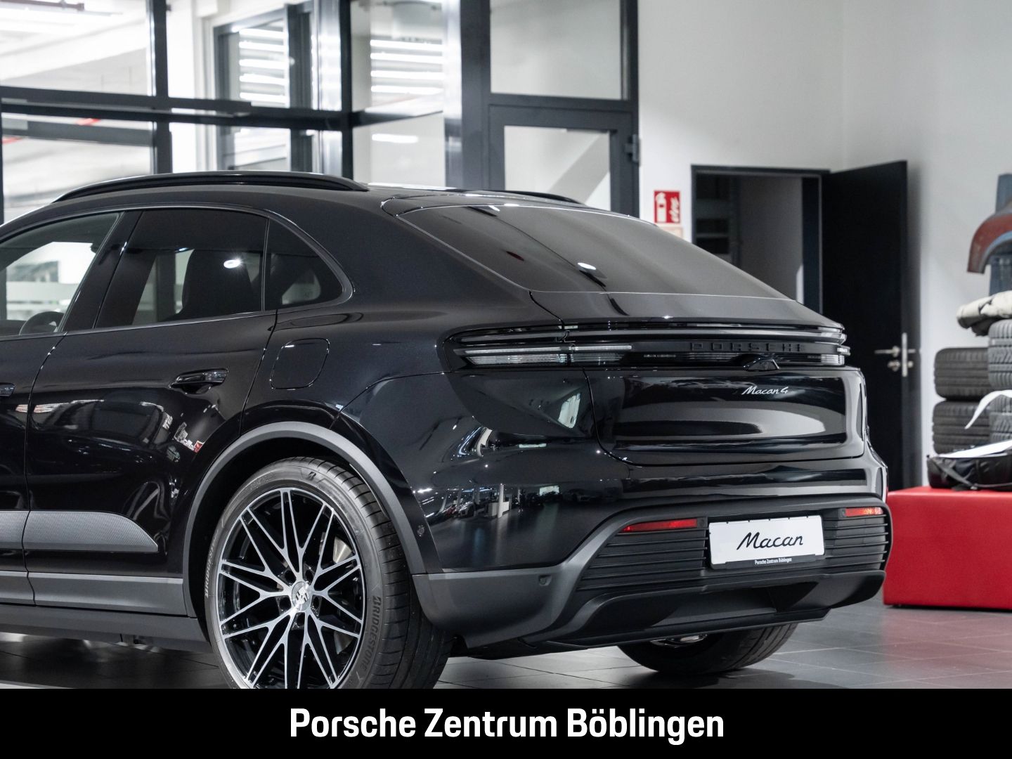 Porsche Macan 4 Surround-View InnoDrive LED-Matrix