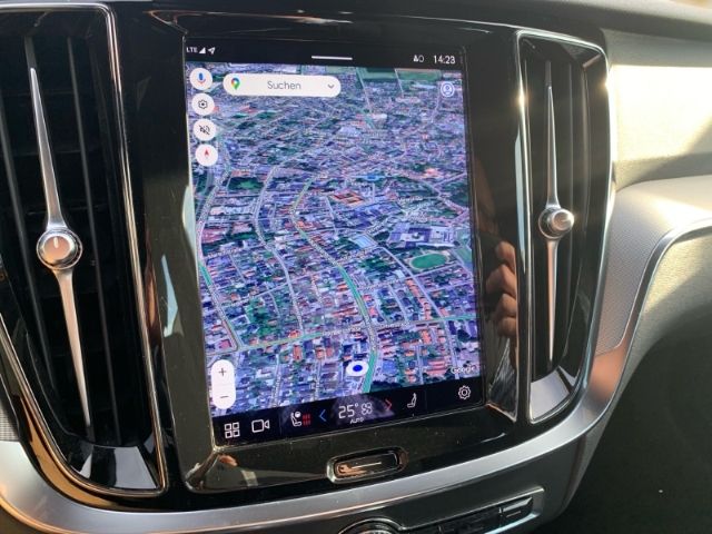 Volvo V60 T6 AWD Plus Dark gr.Reichweite Abstandstemp.