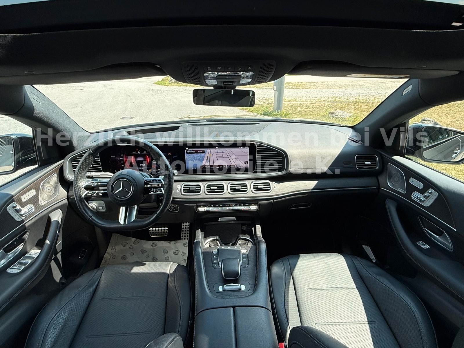 Mercedes-Benz GLE 300d 4M Coupe AMG *PANO*HUD*LUFT*BURM*21"*VO