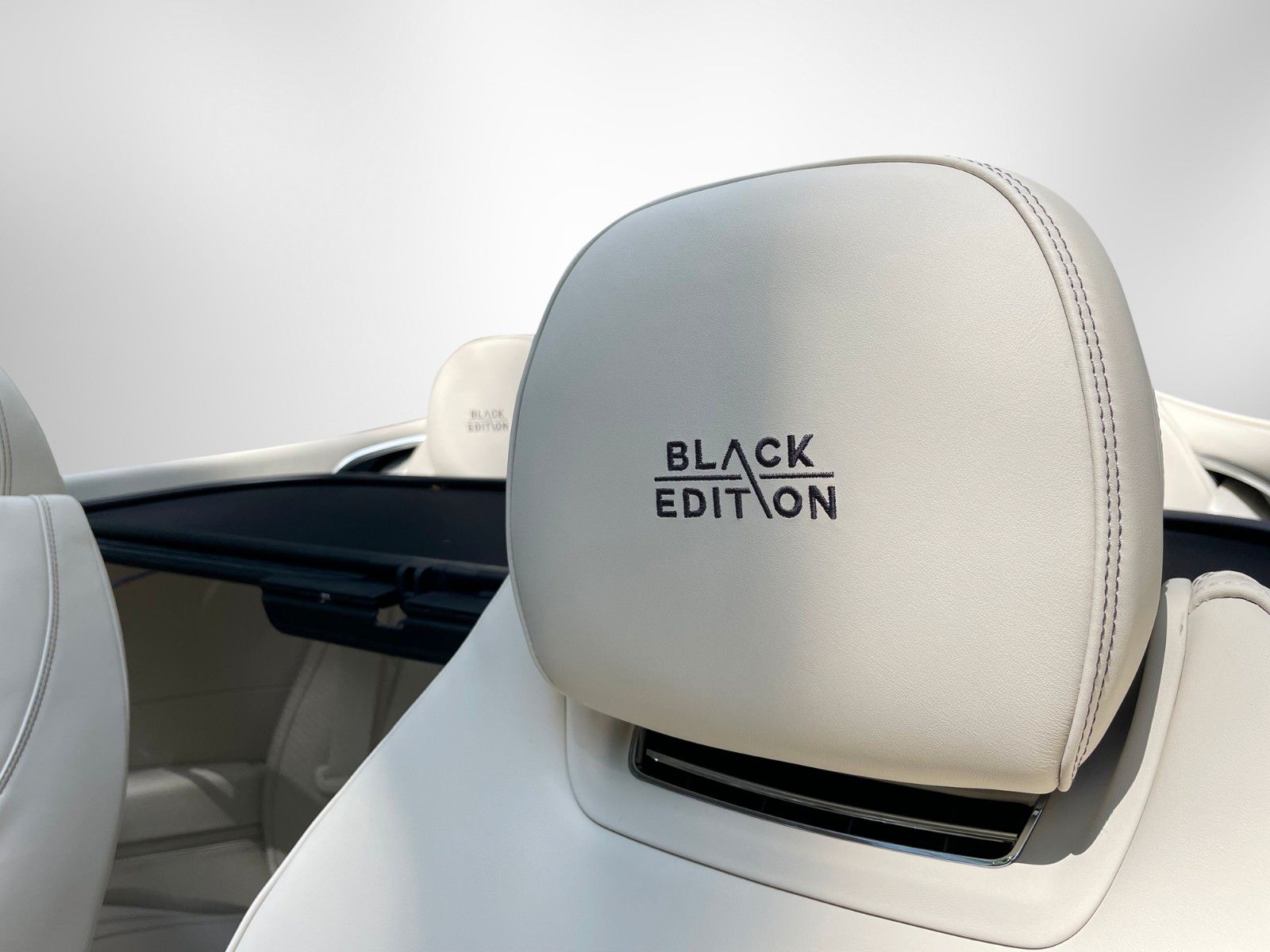 Bentley Continental GTC - Black Edition/Massage/Naim