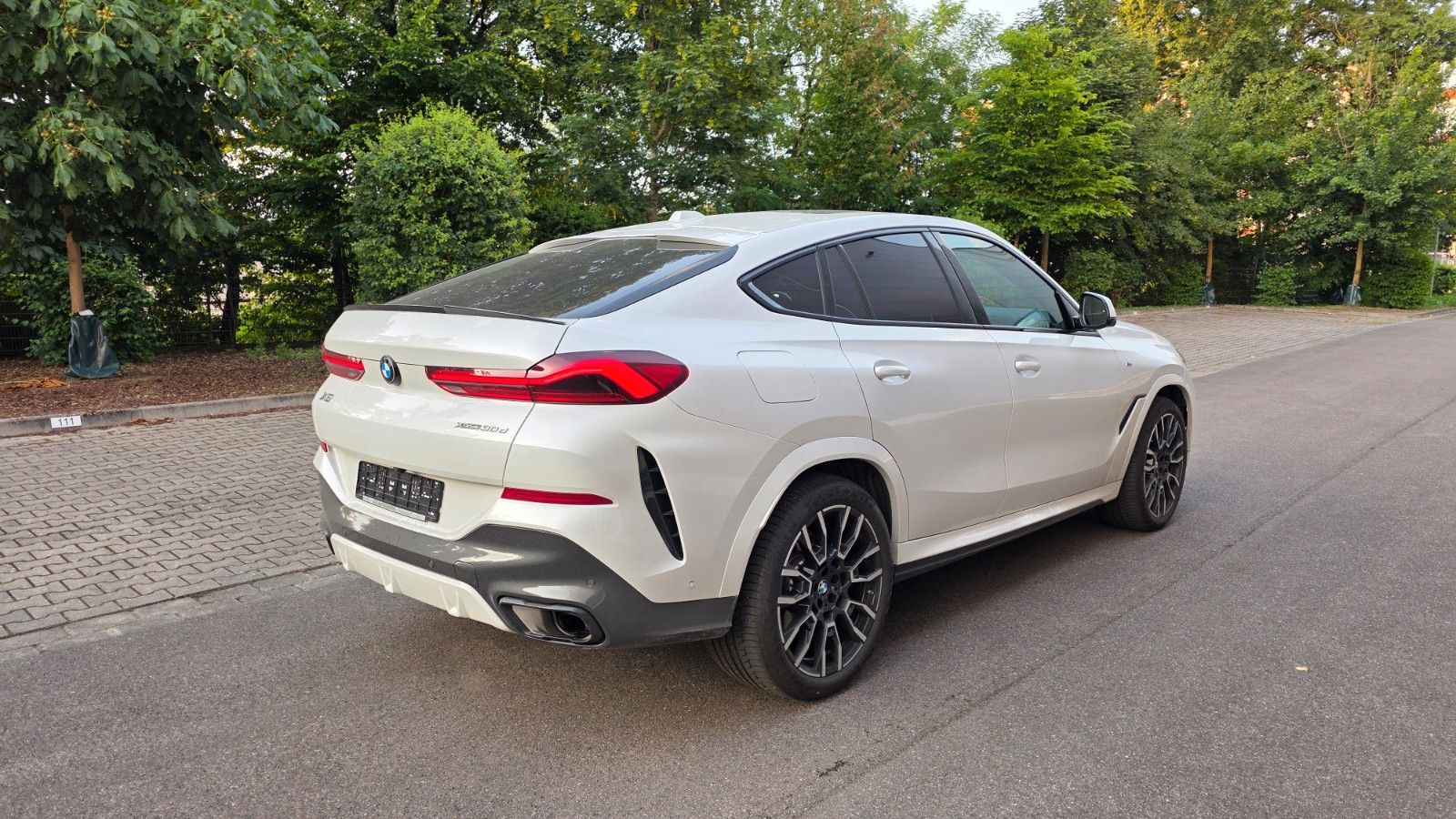 BMW X6 30d M - Samsaru's Car Outlet