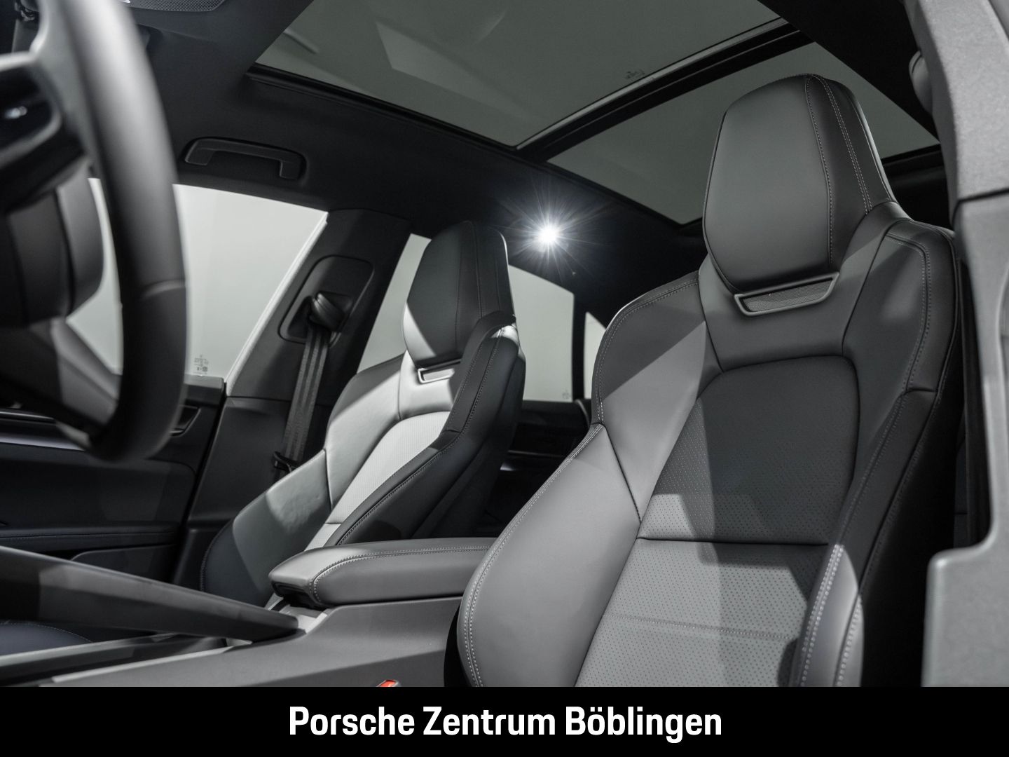 Porsche Macan 4 Surround-View InnoDrive LED-Matrix