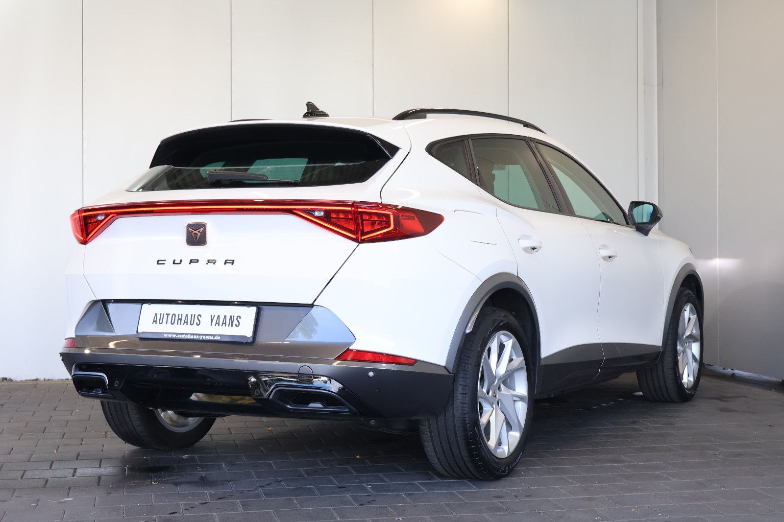 Cupra Formentor 1.4 e-Hybrid AID+ACC+KEY+LED+18"