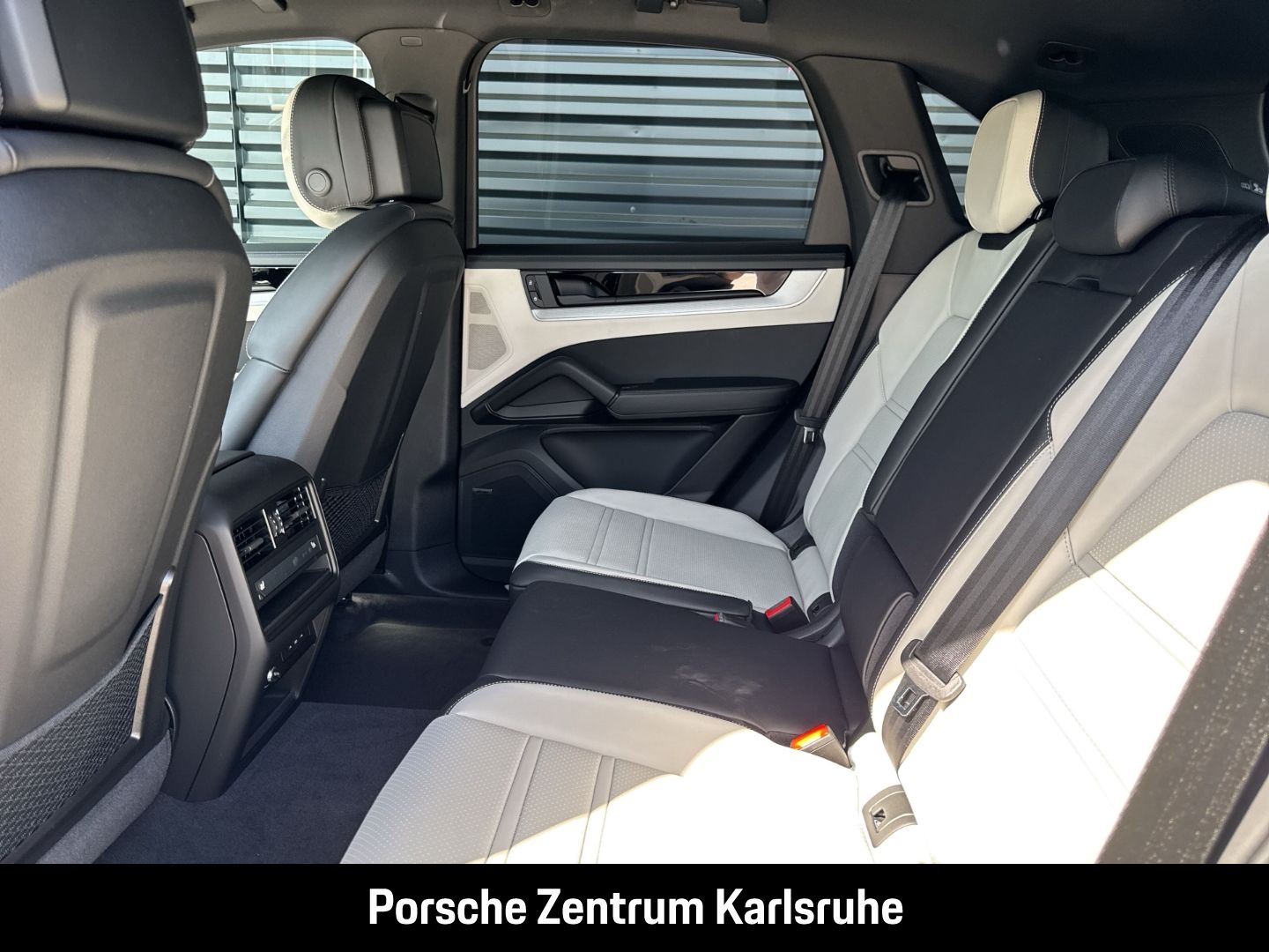 Porsche Cayenne E-Hybrid BOSE Panoramadach InnoDrive
