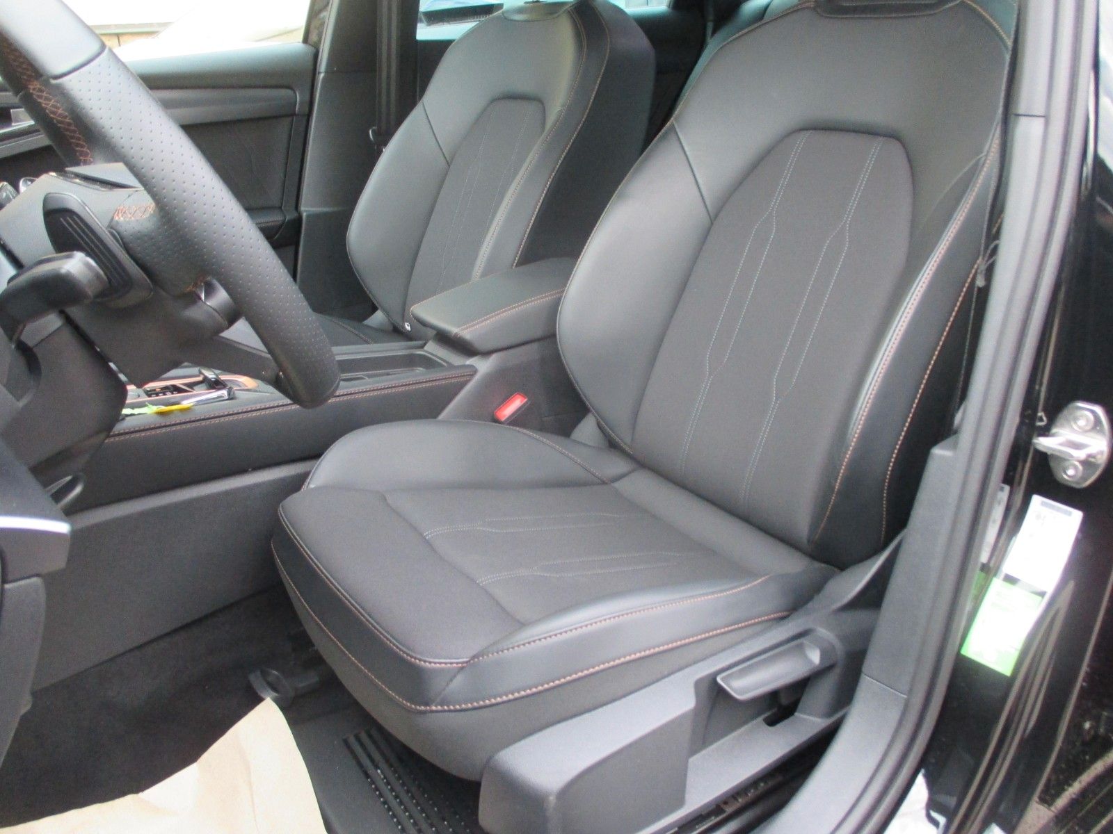 Cupra Leon 1.5 TSI DSG Sportstourer - Samsaru's Car Outlet