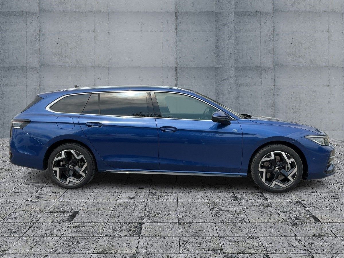 Volkswagen Passat Variant 1.5 eHYBRID R-LINE 5JG+AHK+PANO