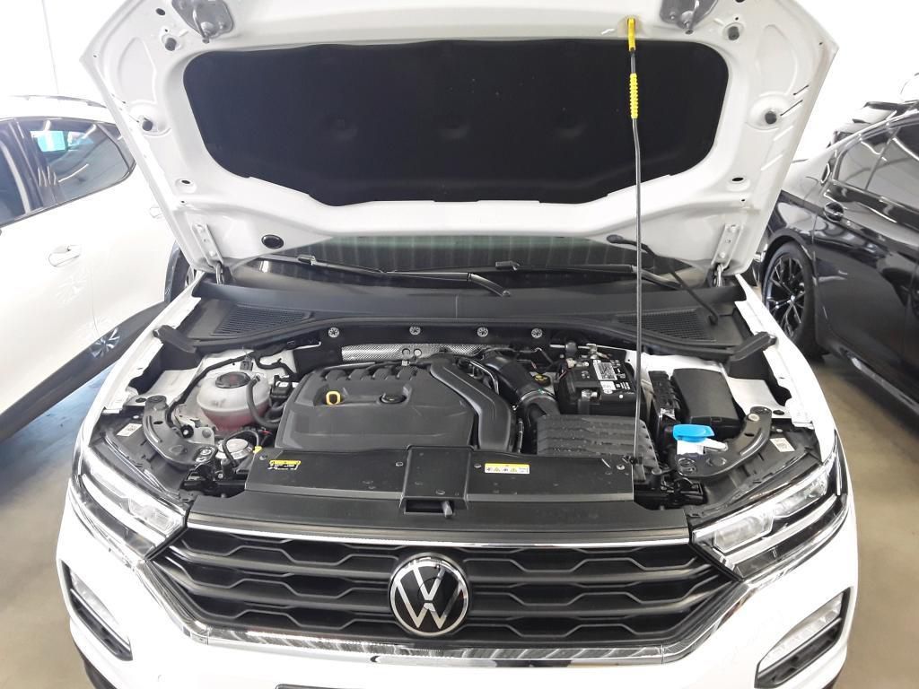 Volkswagen T-Roc Comfortline 1.5 TSI - Samsaru's Car Outlet