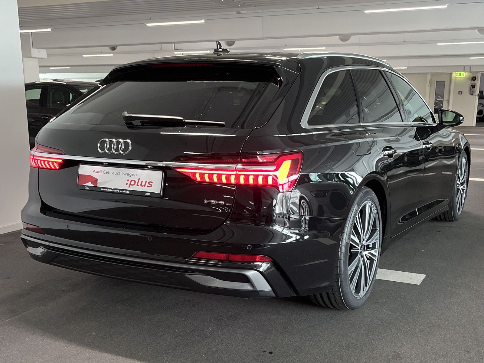 Audi A6 Avant 45 TFSI qu S line S tronic - Samsaru's Car Outlet