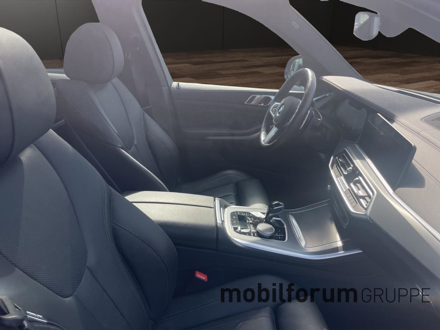 BMW X5 xDrive45e M-Sport AHK Panorama 360 Grad ACC