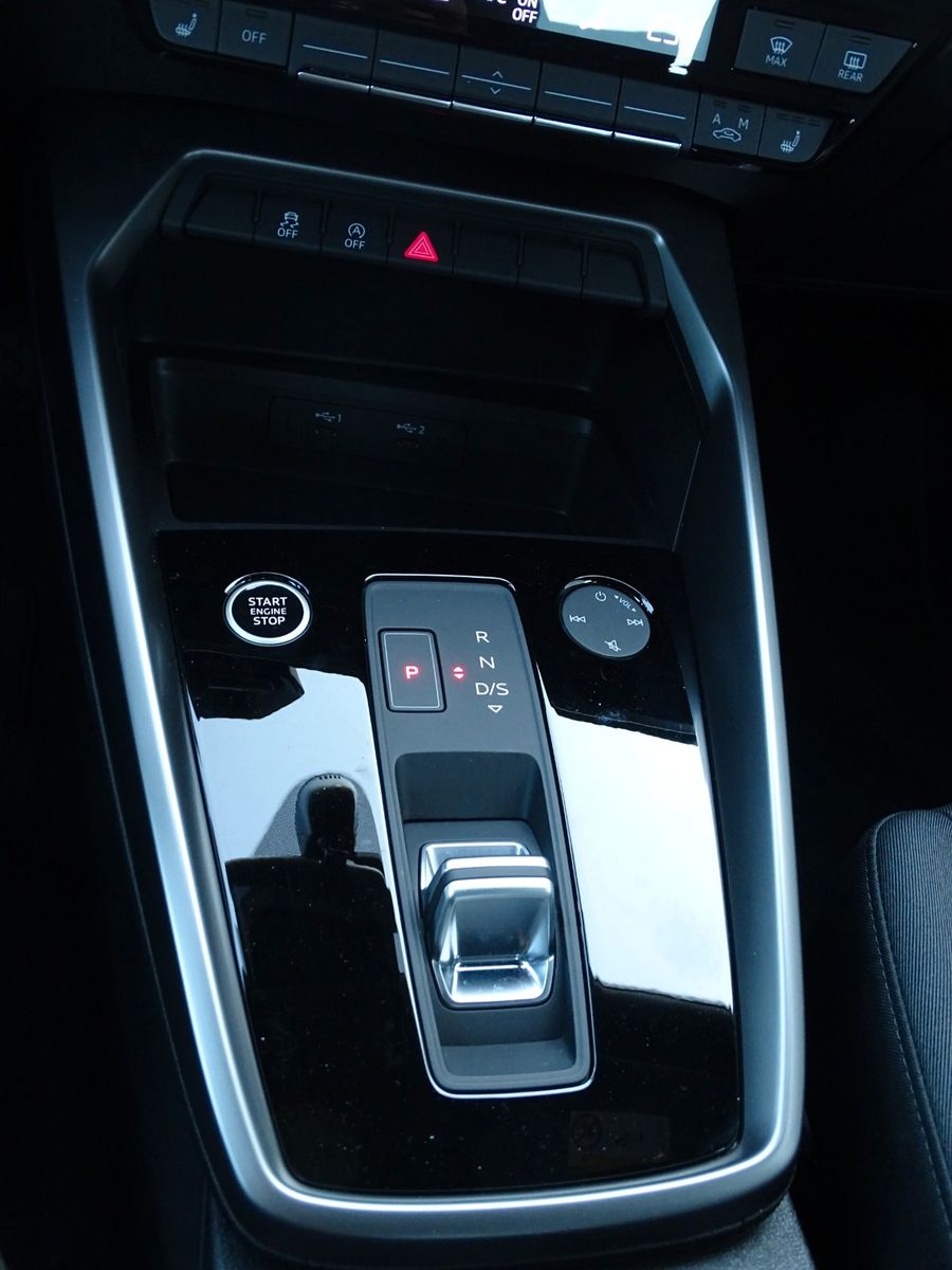 Audi A3 Sportback 35 TFSI advanced DSG LED Navi