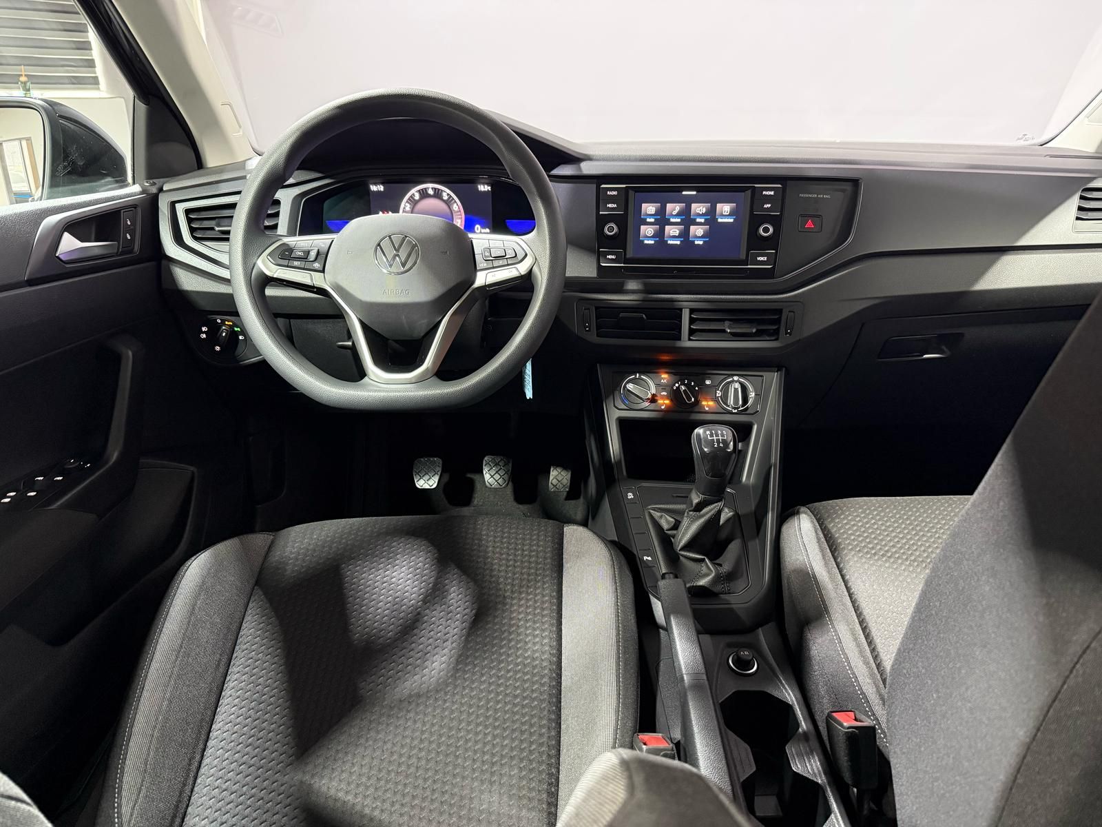 Volkswagen Taigo 1.0 TSI - Samsaru's Car Outlet