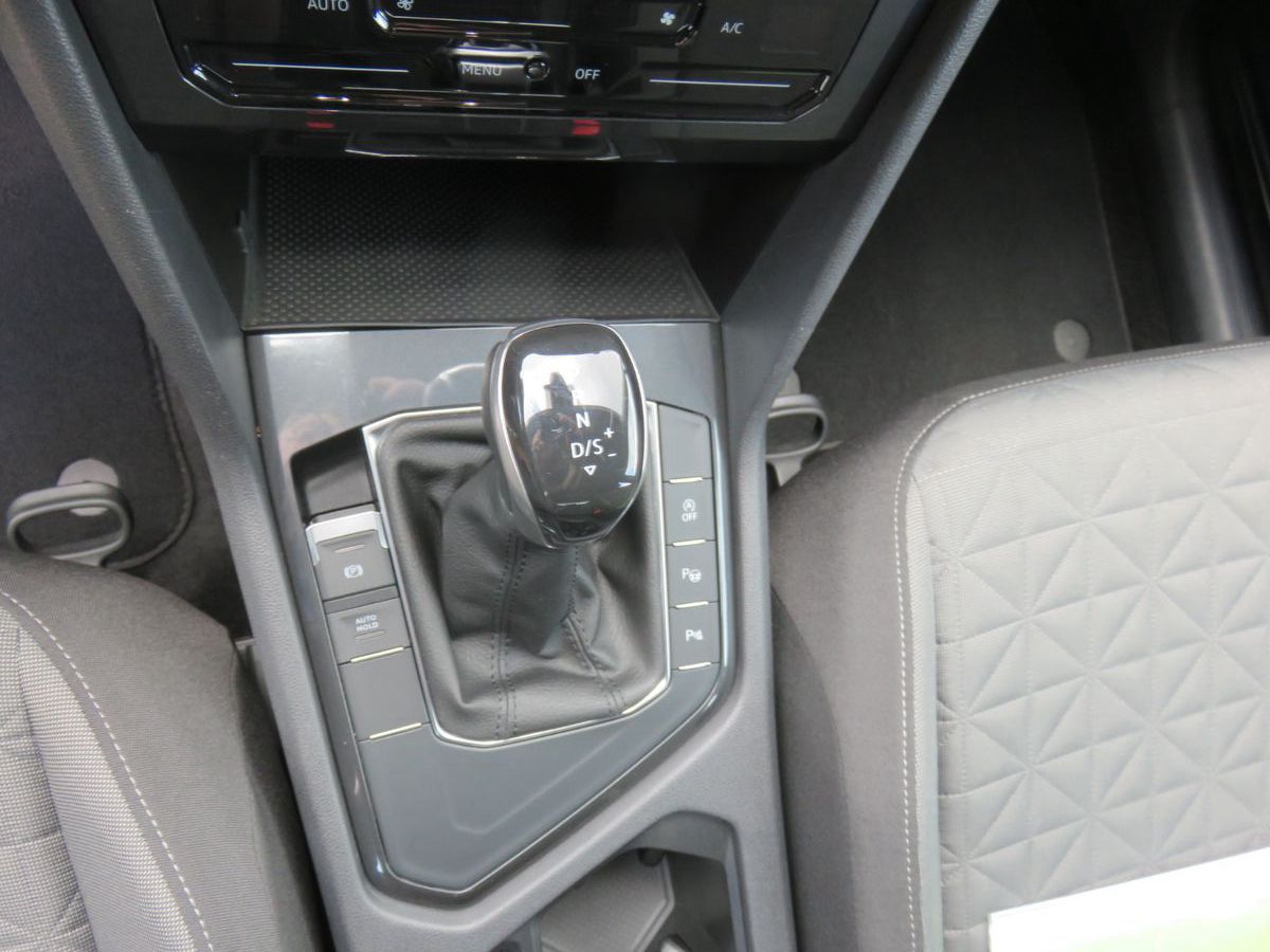 Volkswagen Tiguan 2.0 TDI DSG Life - Samsaru's Car Outlet