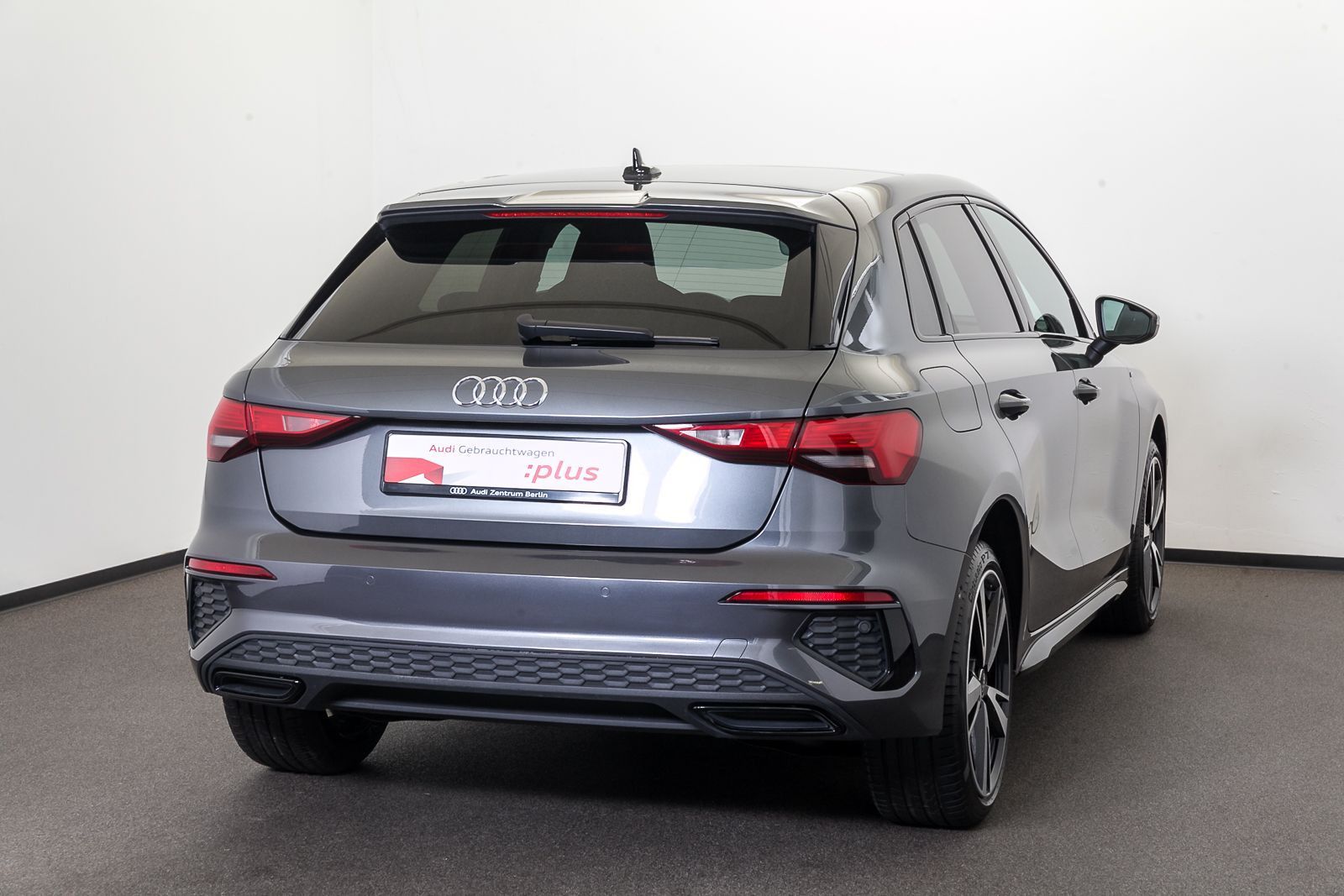 Audi A3 Sportback TFSI e S line - Samsaru's Car Outlet