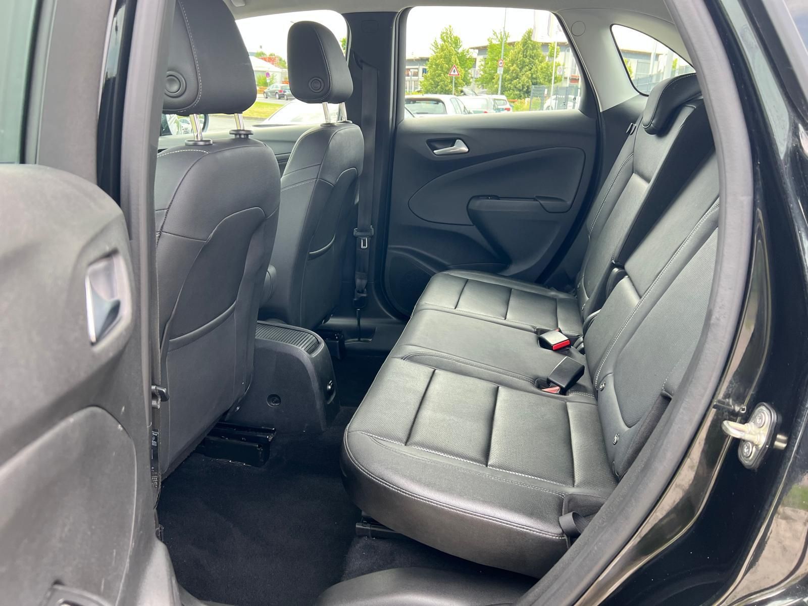 Opel Crossland 1.5 D Elegance Aut. - Samsaru's Car Outlet
