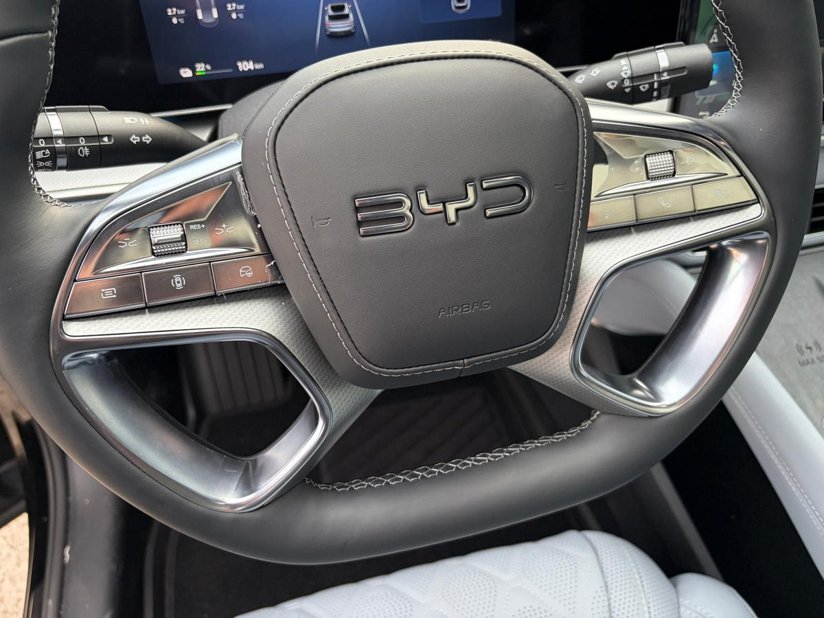 BYD Sealion 7