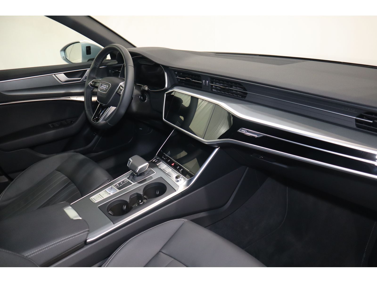 Audi A6 Avant 40 TDI advanced - Samsaru's Car Outlet