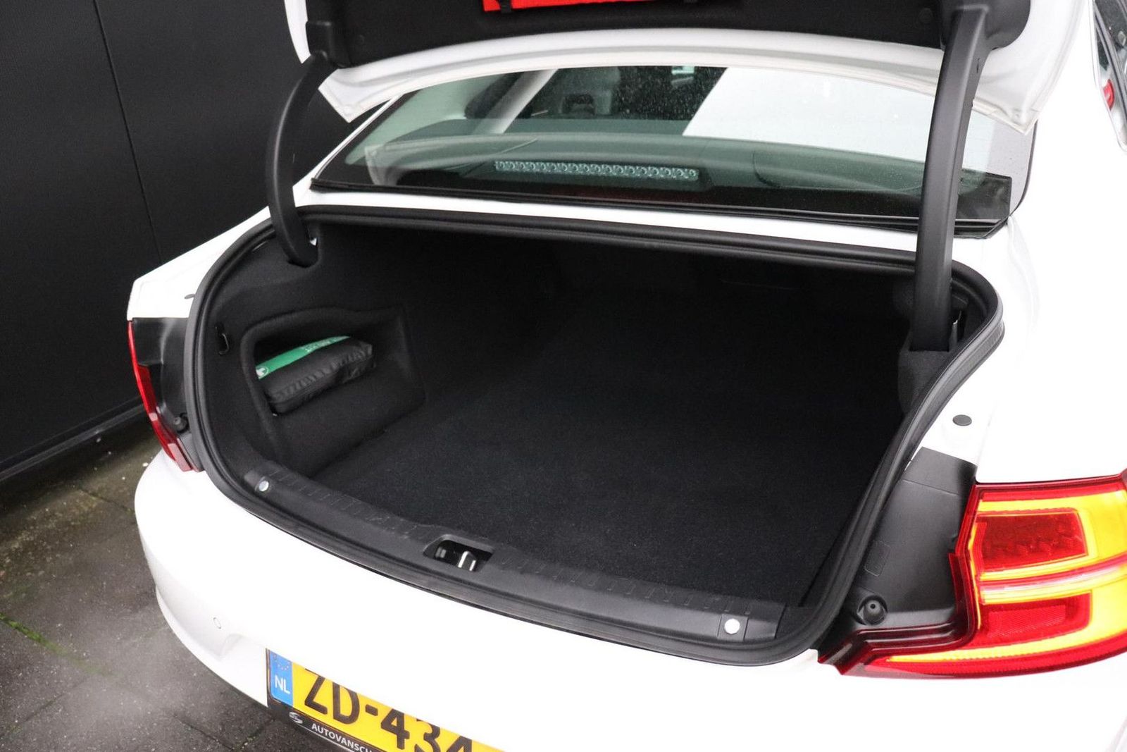 Volvo S90 2.0 T4 Momentum | kamera | VIRTUAL COCKPIT |