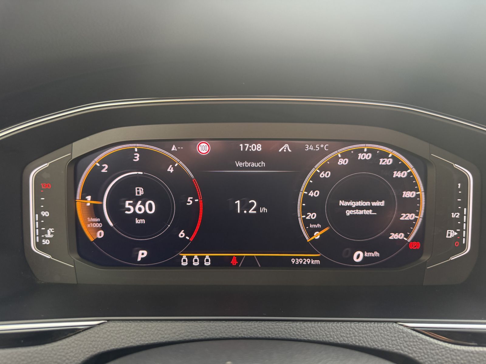 Volkswagen Passat R-Line LED Virtual Pano Massage H&K AHK