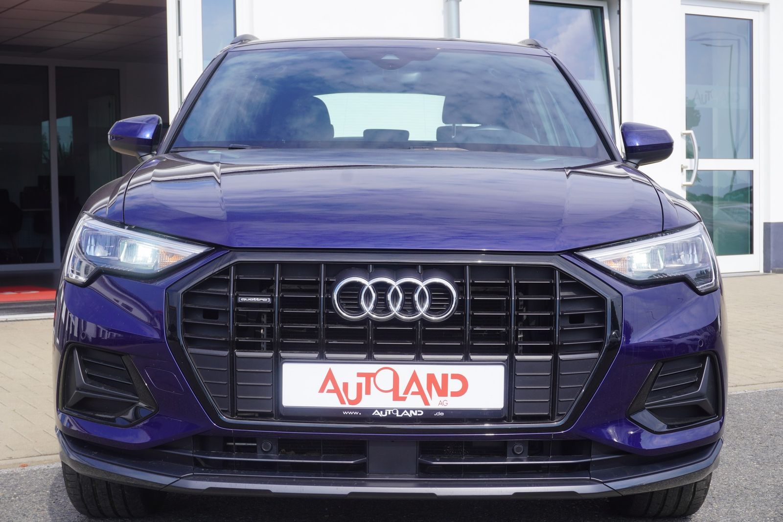 Audi Q3 35 TDI quattro advanced - Samsaru's Car Outlet