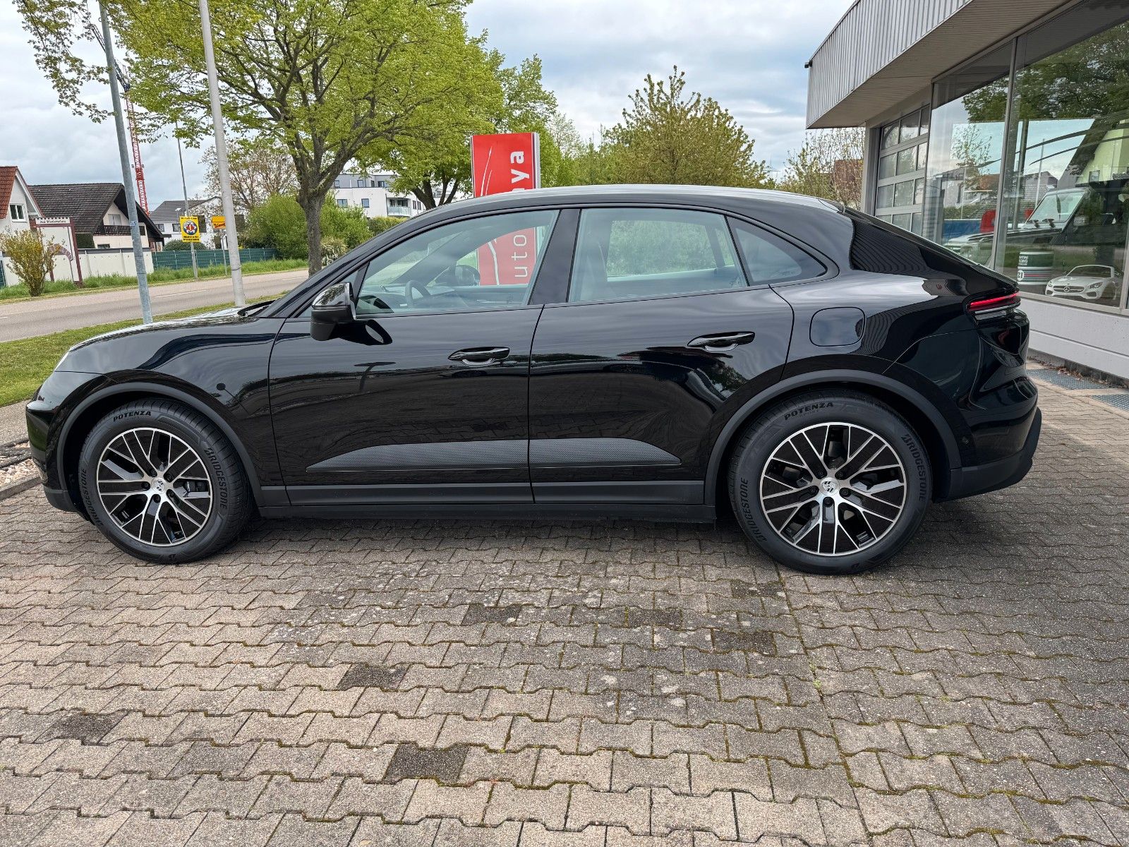 Porsche Macan Electric 4 *Luftfederung*/Beifahrerdisplay