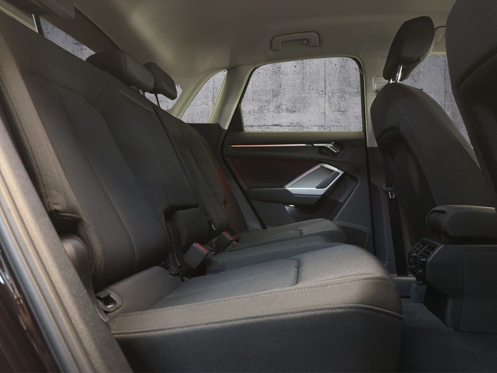 Audi Q3 40 TDI quattro advanced - Samsaru's Car Outlet