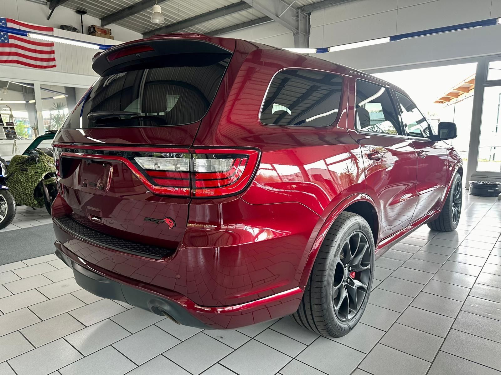 Dodge Durango 6,2 SRT Hellcat 6 Sitzer 719PS