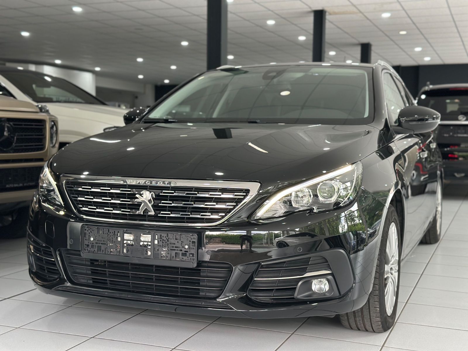 Peugeot 308 SW Allure - Samsaru's Car Outlet