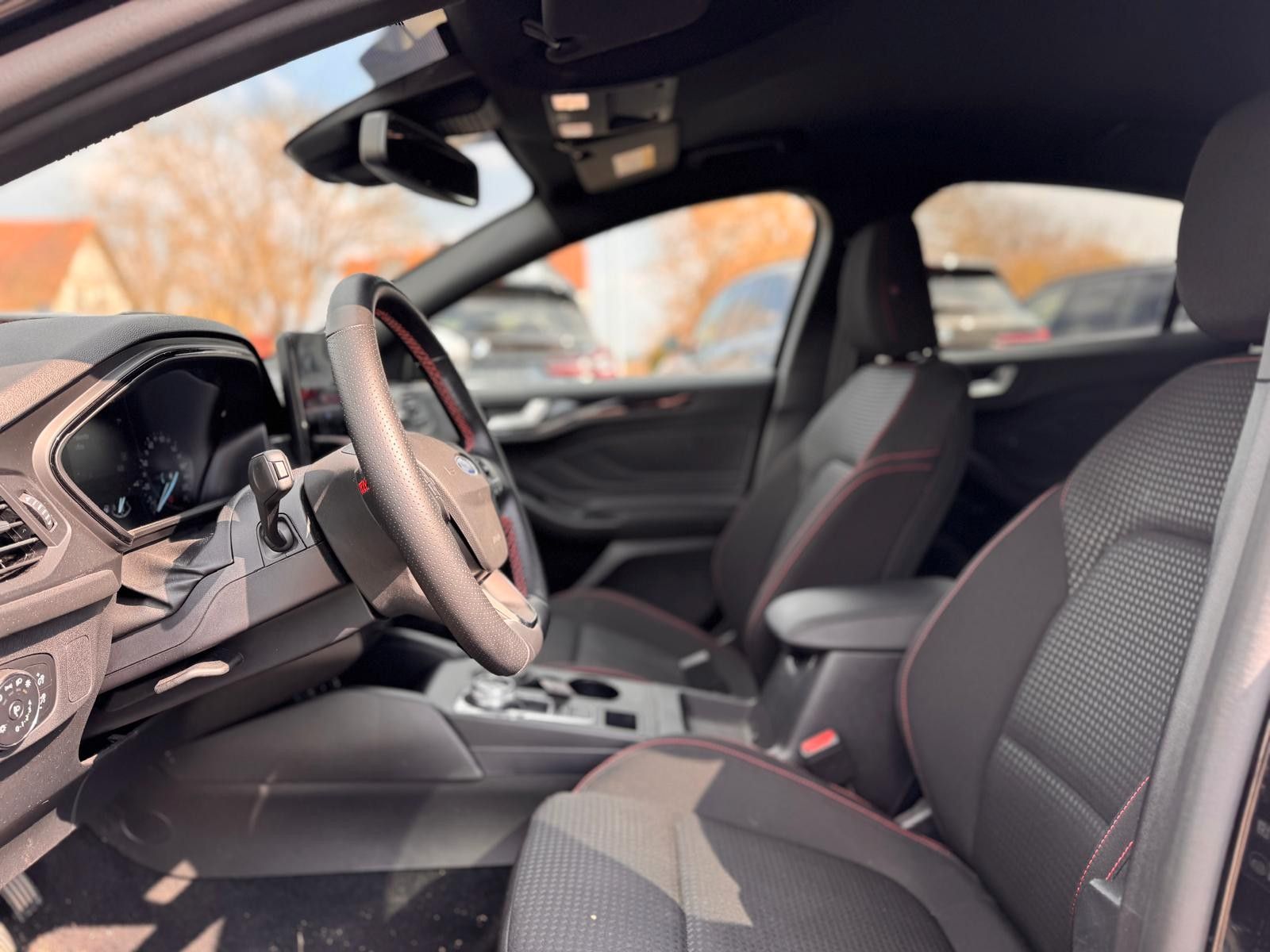 Ford Focus Limousine ST-Line 1.5 ABSTANDSTEMP KAMERA