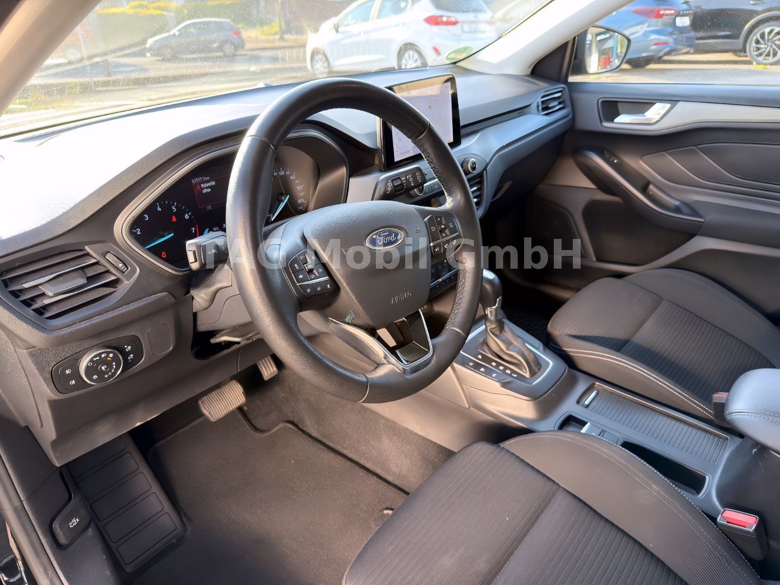 Ford Focus Titanium Turnier *TWA*LED*NAVI*SHZ*