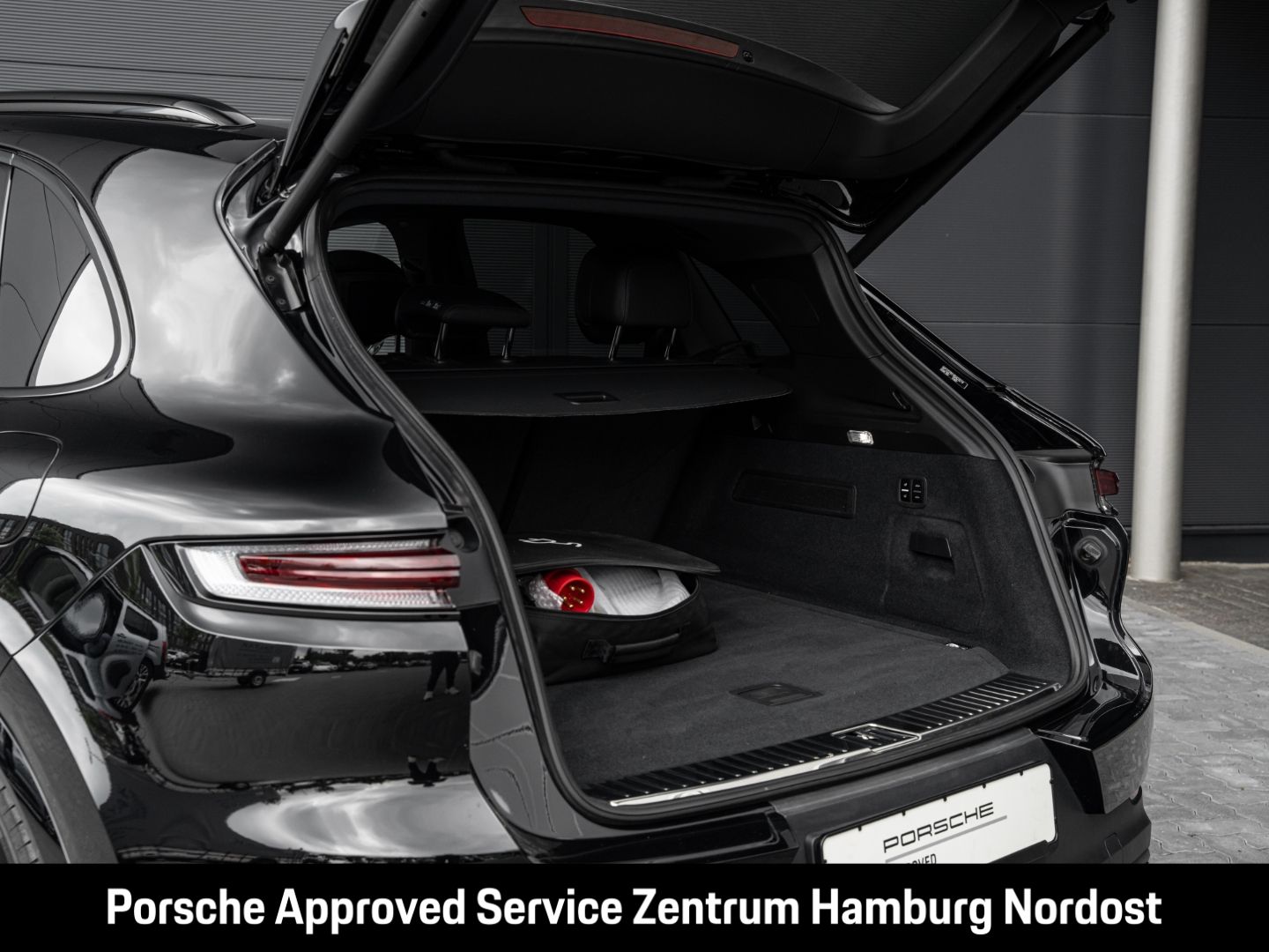 Porsche Cayenne E-Hybrid Pano PASM BOSE 21-Zoll 360°
