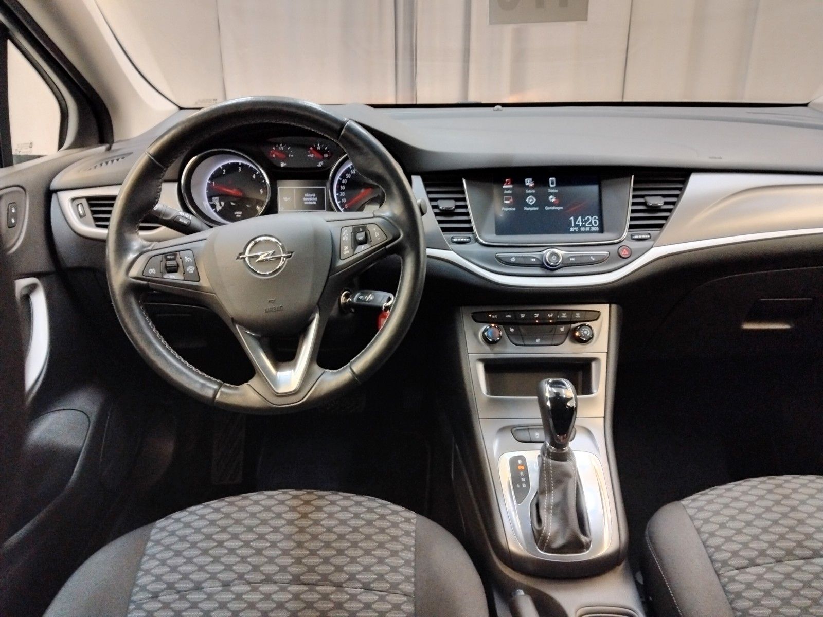 Opel Astra Sports Tourer 1.5 D Edition - Samsaru's Car Outlet
