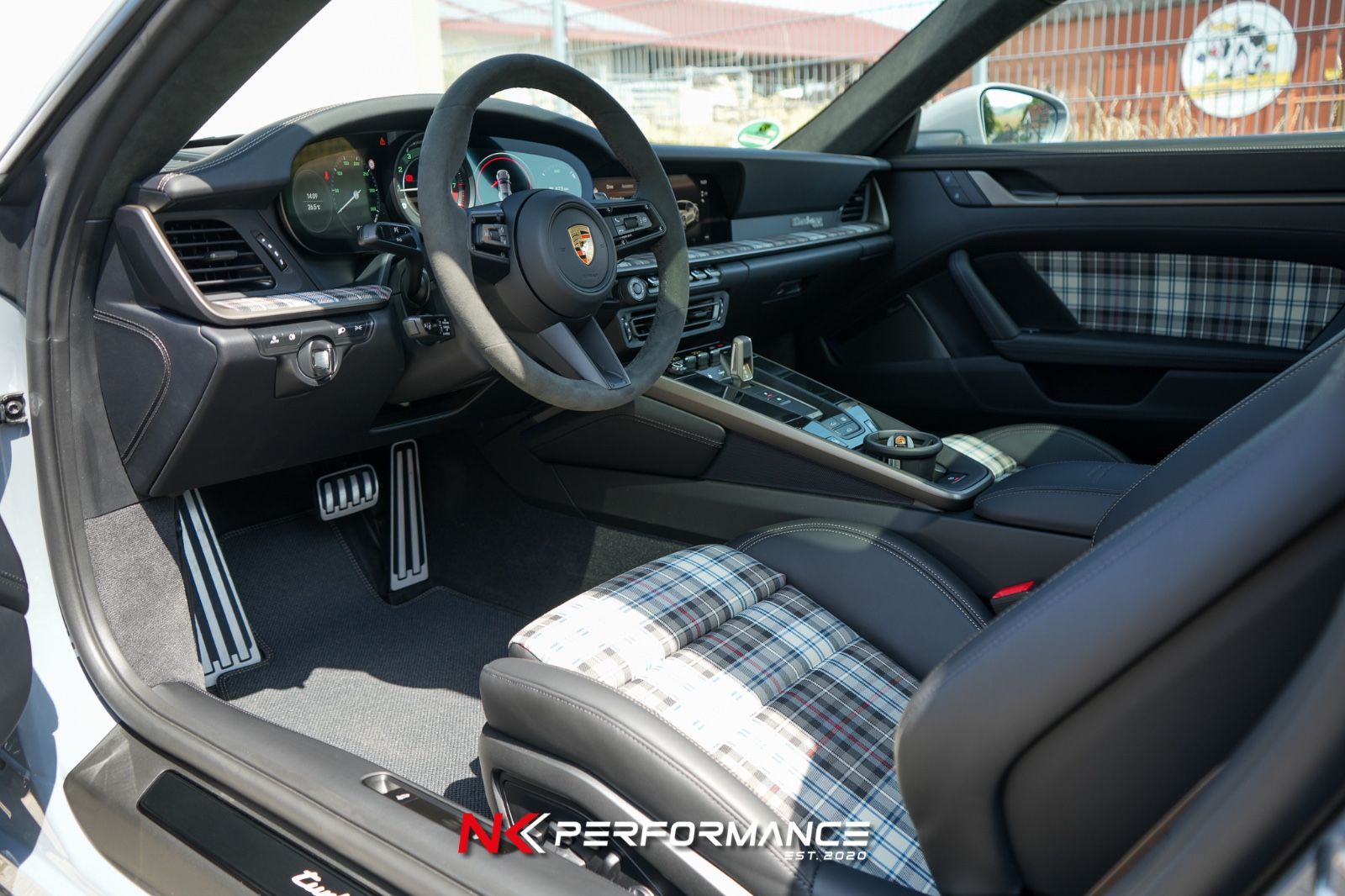 Porsche 992 Turbo 50 Jahre/ HERITAGE / ARKTIKGRAU