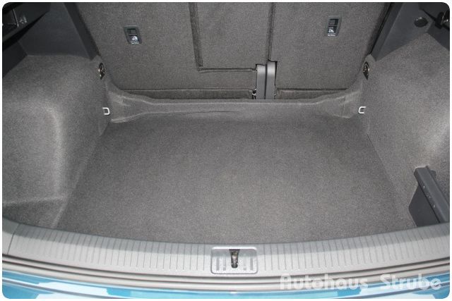 Volkswagen Tiguan Life 1.5 TSI - Samsaru's Car Outlet