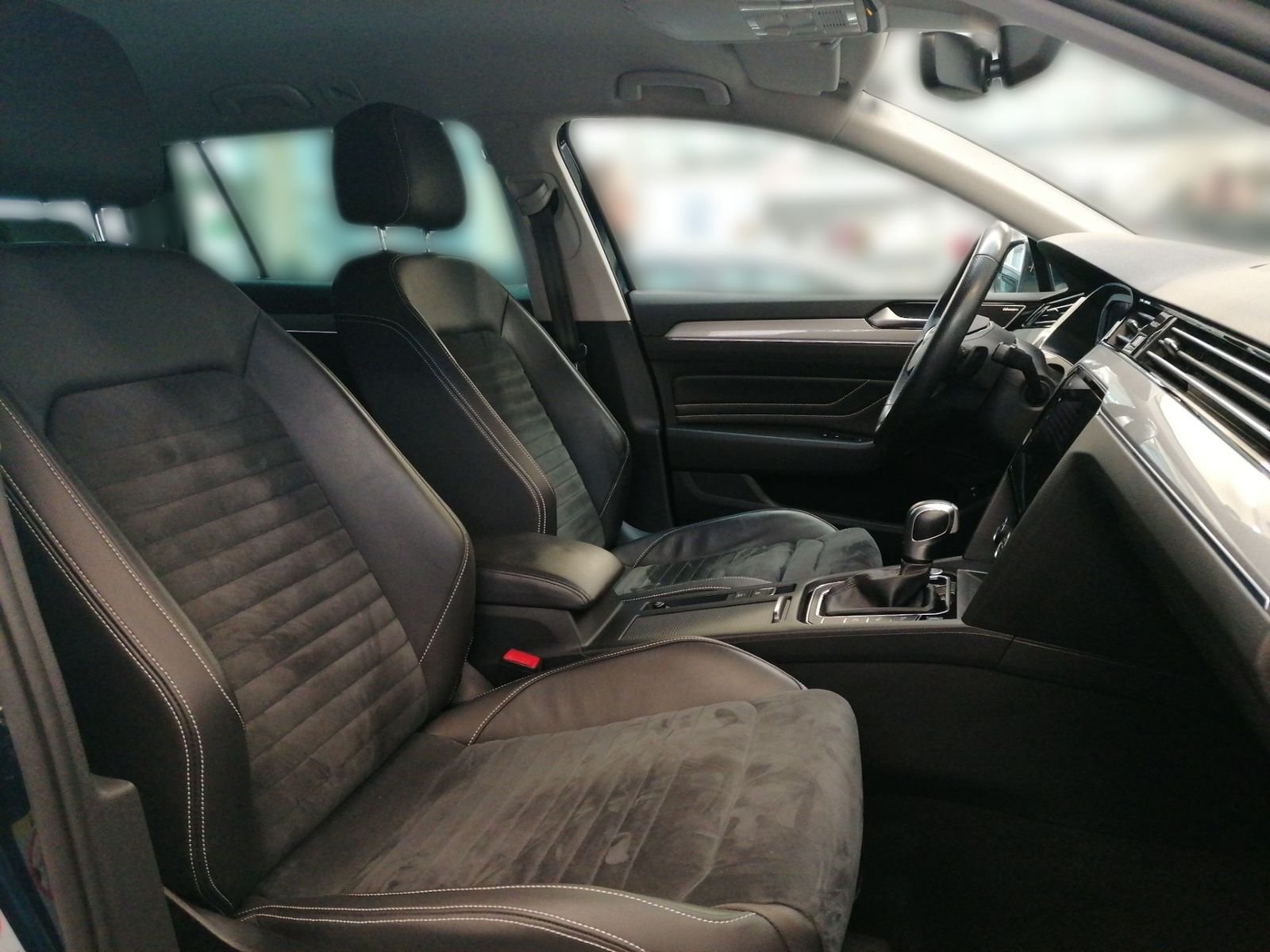 Volkswagen Passat GTE R-Line - Samsaru's Car Outlet