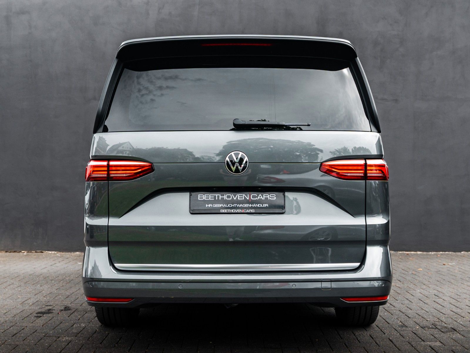 Volkswagen T7 Multivan LANG 100% VOLL TSDHZG LEDER PANO