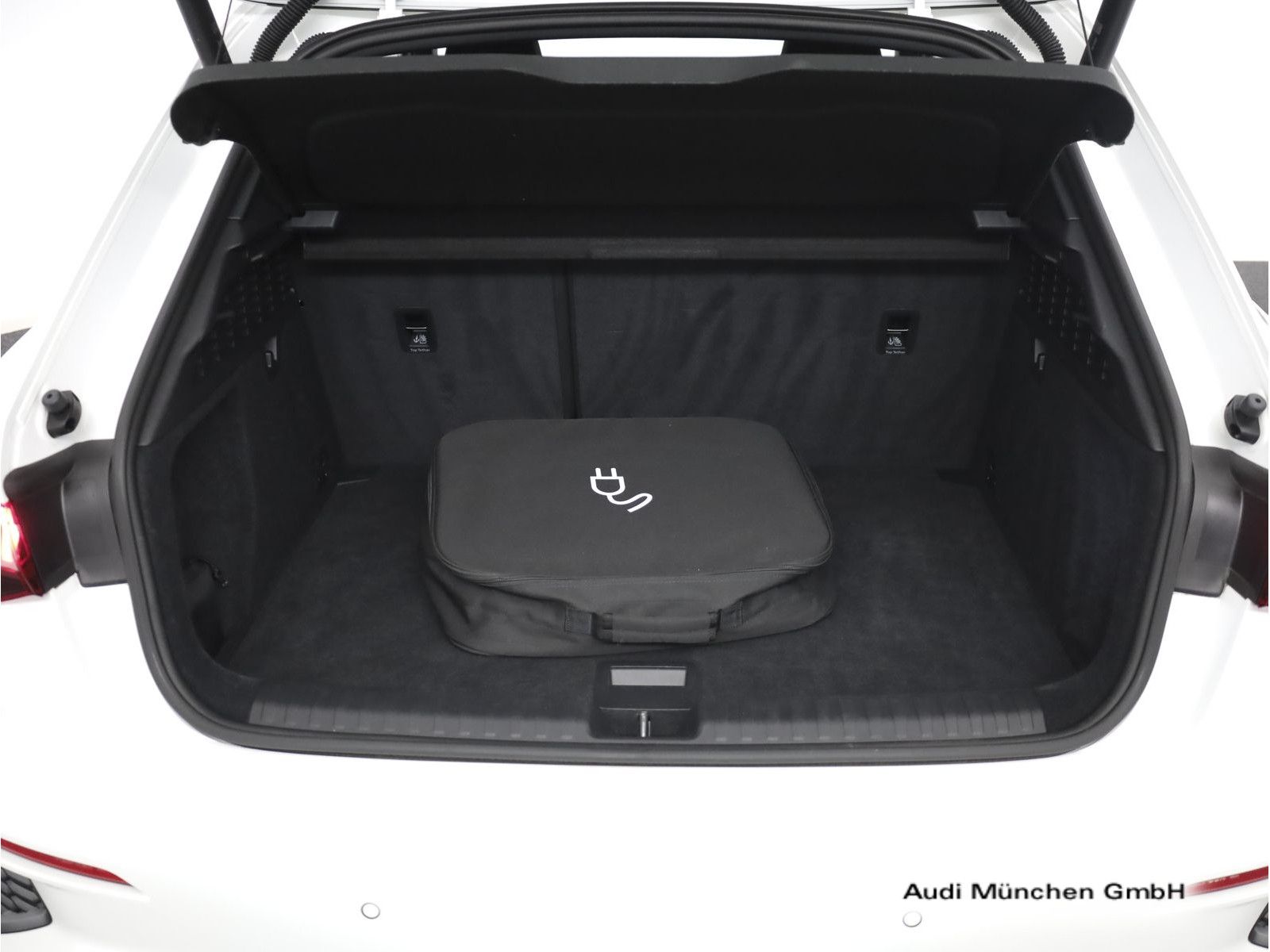 Audi A3 Sportback 45 TFSI e S tronic 2x S line Pano/B