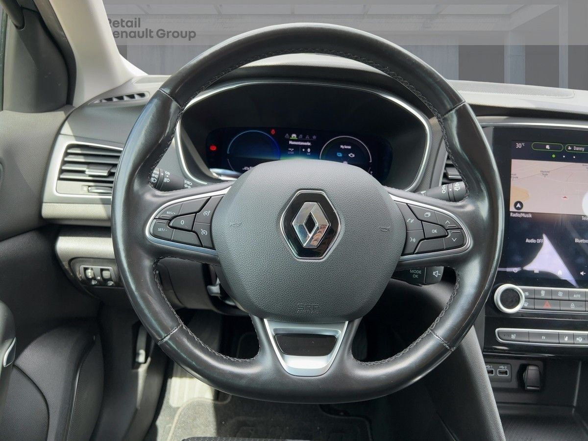 Renault Megane E-TECH INTENS PLUG-IN - Samsaru's Car Outlet