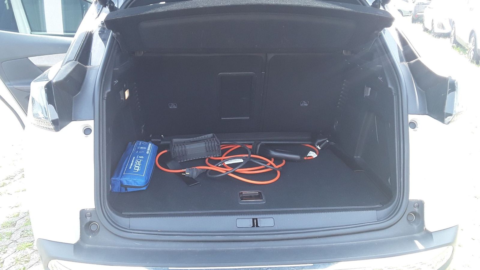 Peugeot 3008 Hybrid 225 (Plug-In) e-EAT8 GT Navi LED