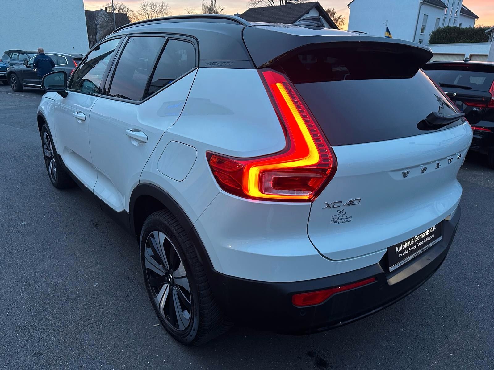 Volvo XC40 Twin AWD Ultimate AHK,Pano,360°,BLIS,ACC