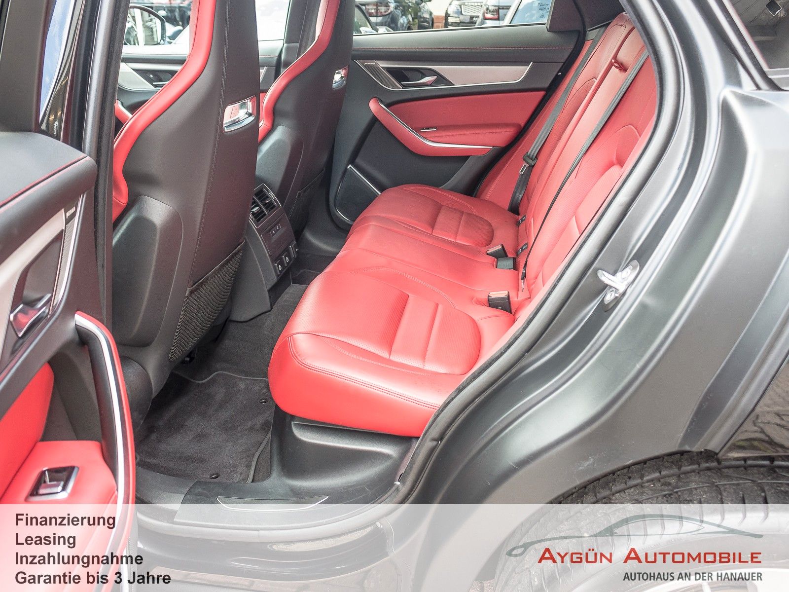 Jaguar F-PACE P400 AWD R-Dynamic HSE 22Zoll* AHK*