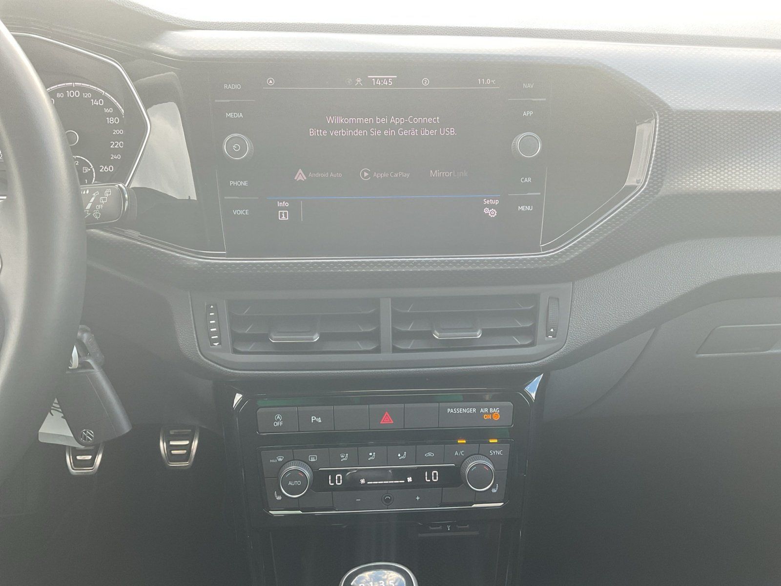Volkswagen T-Cross 1.0 TSI United - Samsaru's Car Outlet