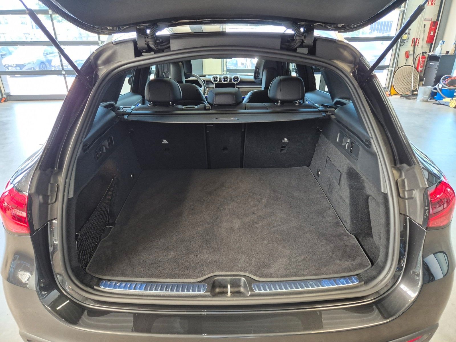 Mercedes-Benz GLC 450d AMG LINE TECHNIKPAKET LEDER PANO 360CAM