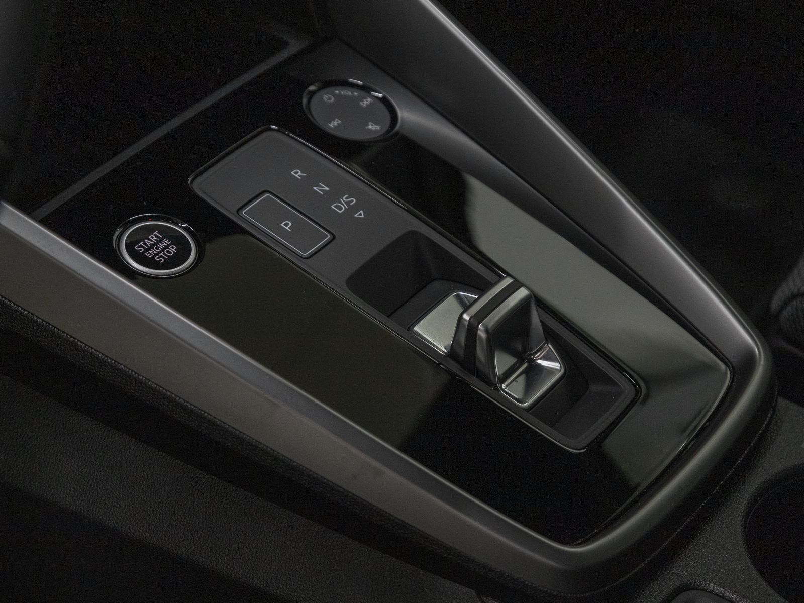 Audi A3 Sportback 40 TFSIe S LINE - Samsaru's Car Outlet