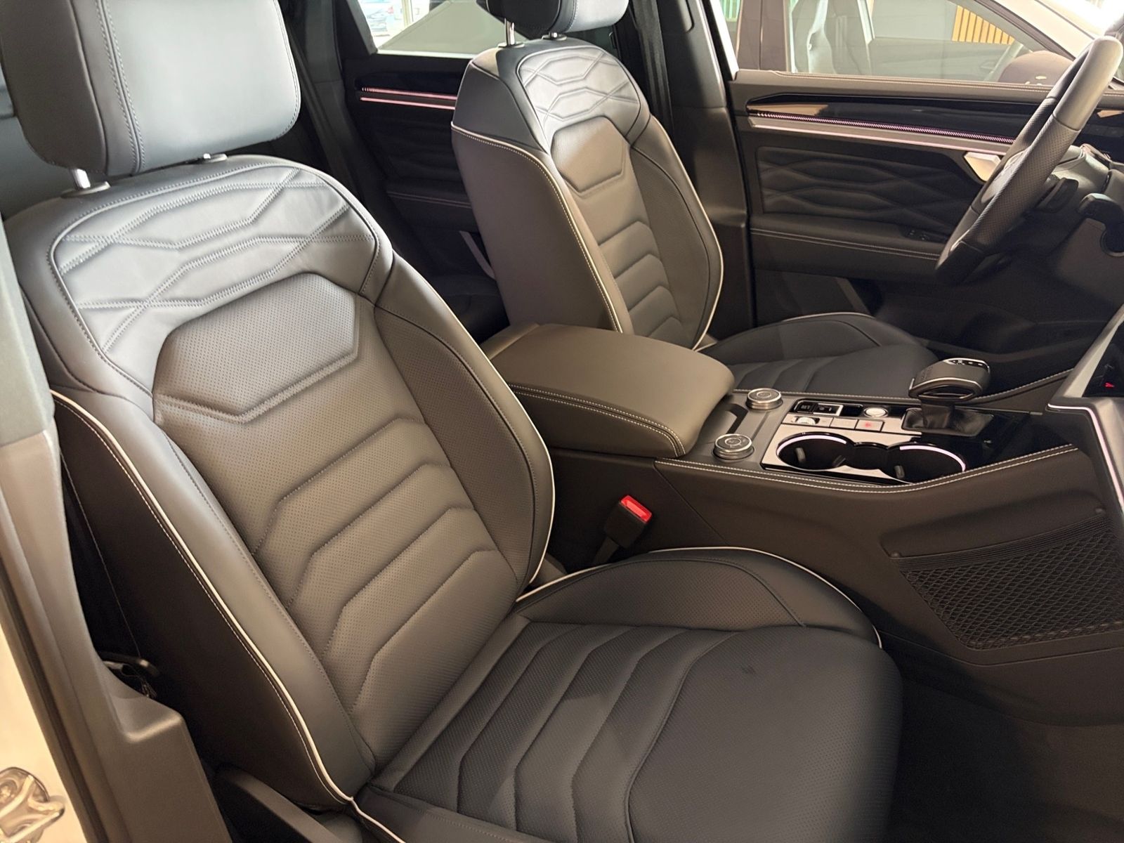 Volkswagen Touareg R-Line 3,0 l V6 TDI Final Edition