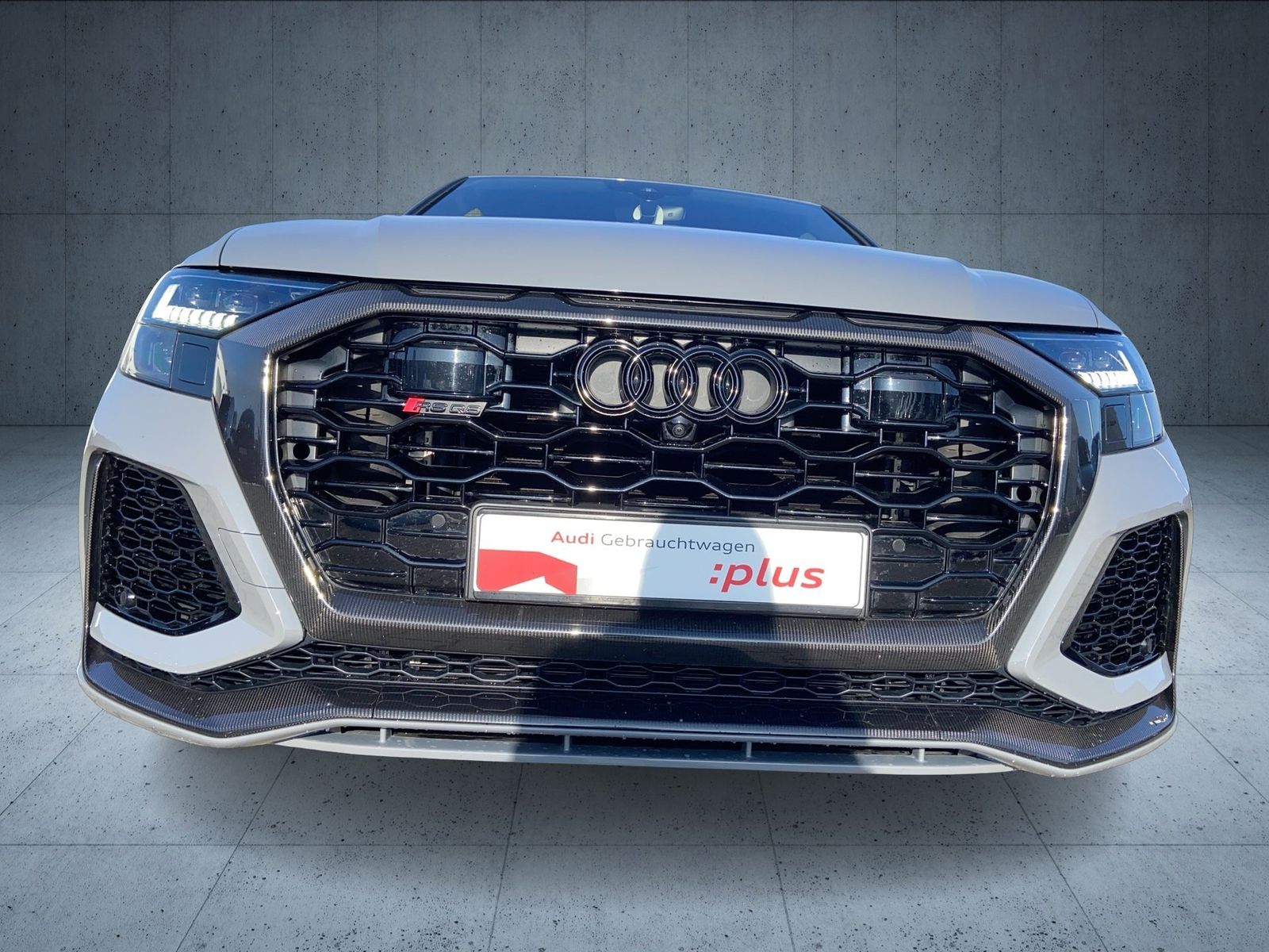 Audi RS Q8 SUV tiptr Matrix Pano HUD AHK 360 3xKlima